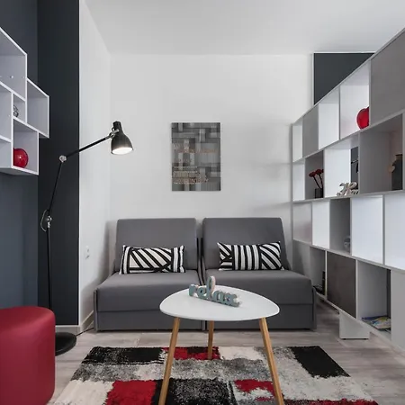 Above The Sea Apartment *