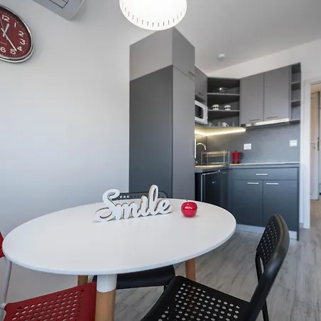 Above The Sea Apartment Varna